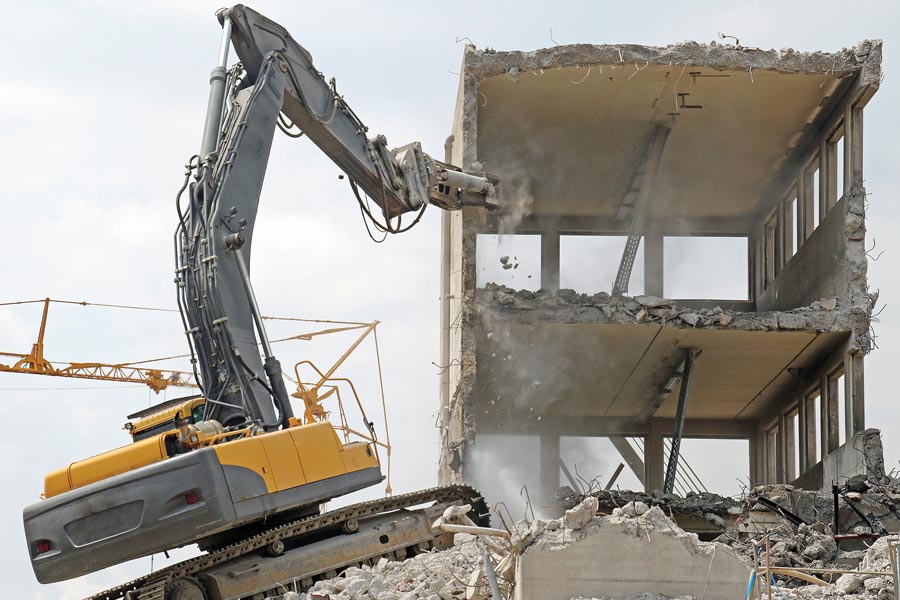 تخریب ساختمان های غول پیکر